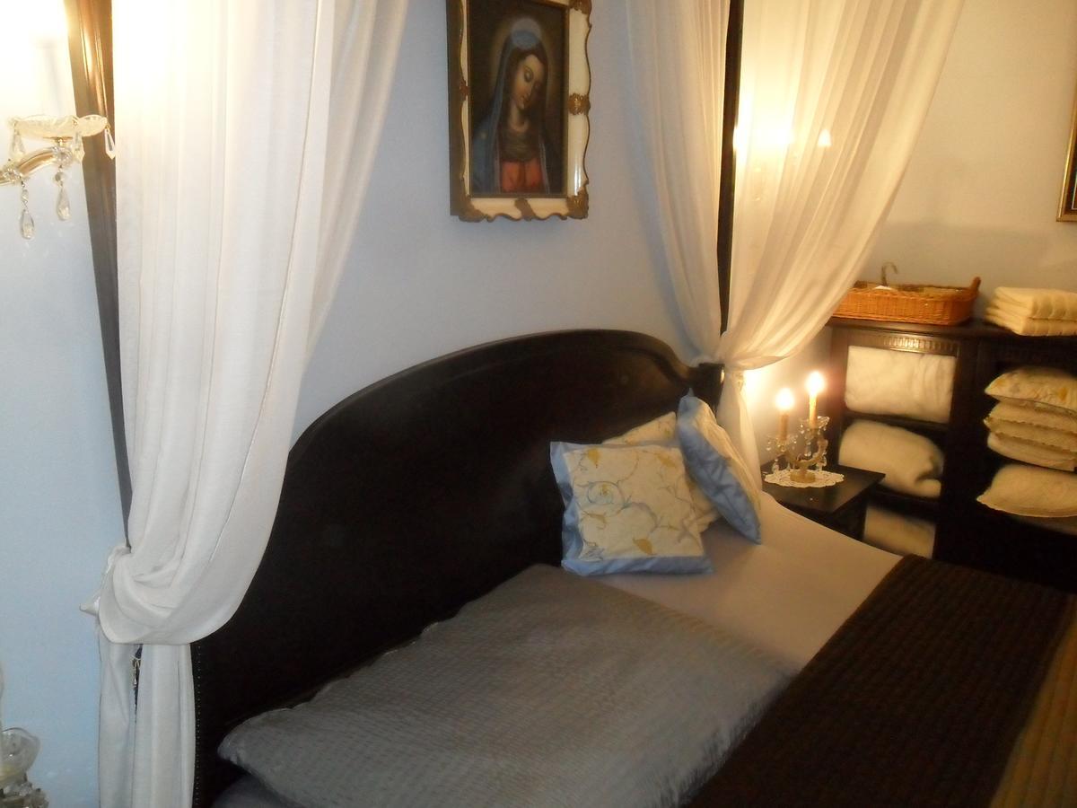 Luxury Near Castle Viena